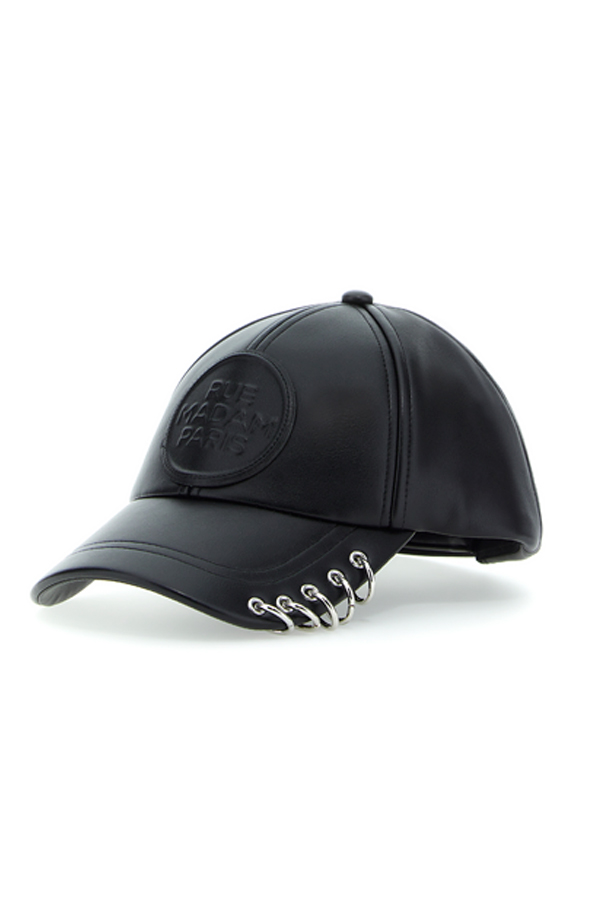 Gorra Harlem Cap Black de Rue Madam Paris, diseño en negro con hebillas laterales, ideal para un estilo urbano y moderno.