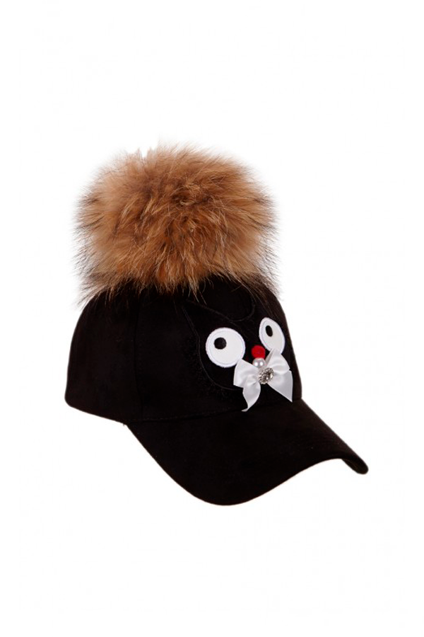 Gorra negra de LeCRUEL con pompón decorativo, diseño cálido y moderno para la temporada invernal.